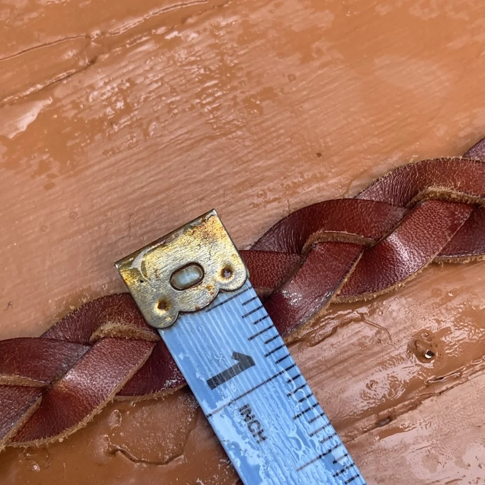 Lands’ End brown leather belt